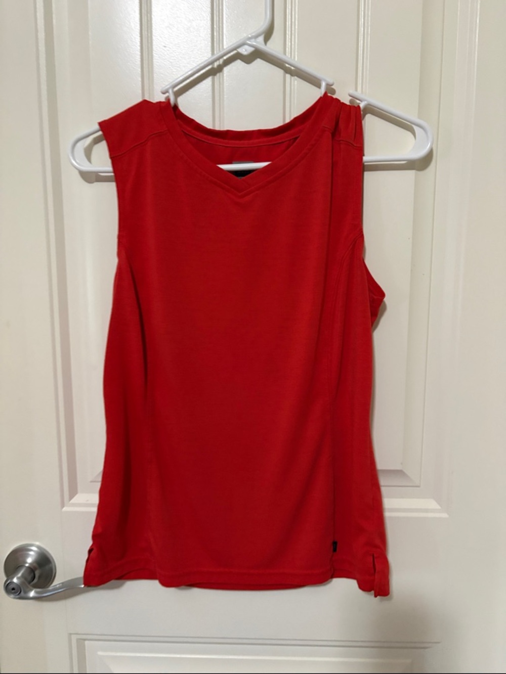 REI Orange‎ Sleeveless V-Neck Women's Top